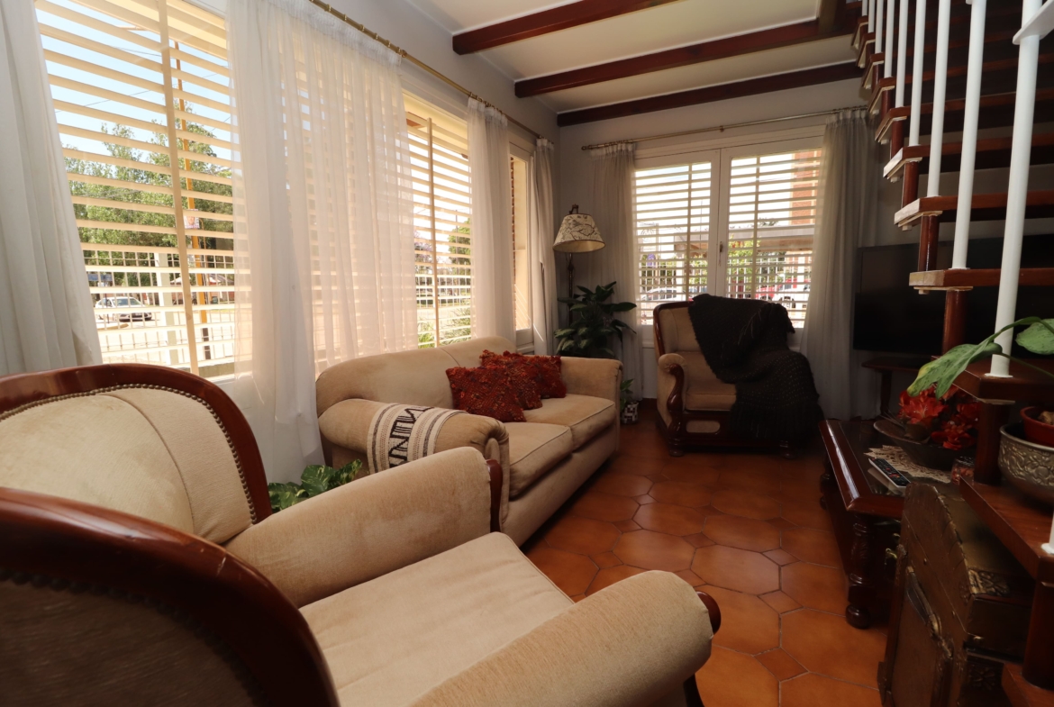 Excelente Casa Premium de Estilo – Chacabuco